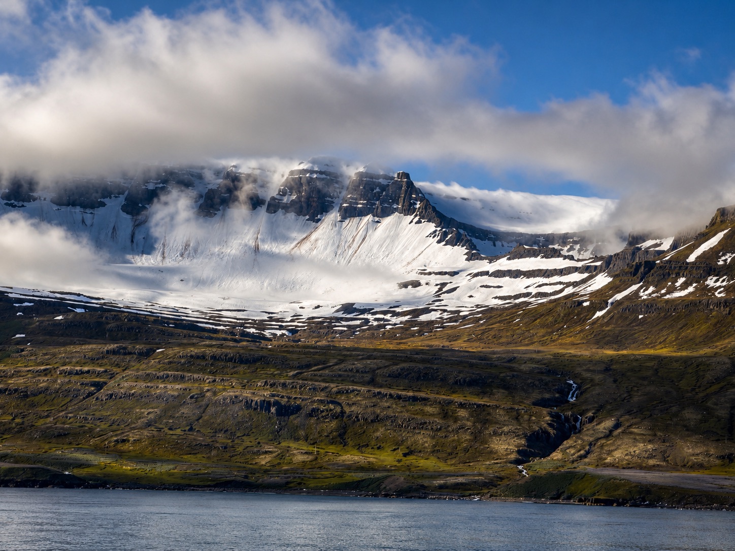 Entre neige et nuages